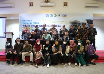 PELATIHAN PELAYANAN PRIMA FAKULTAS HUKUM UNIVERSITAS BENGKULU TAHUN 2021
