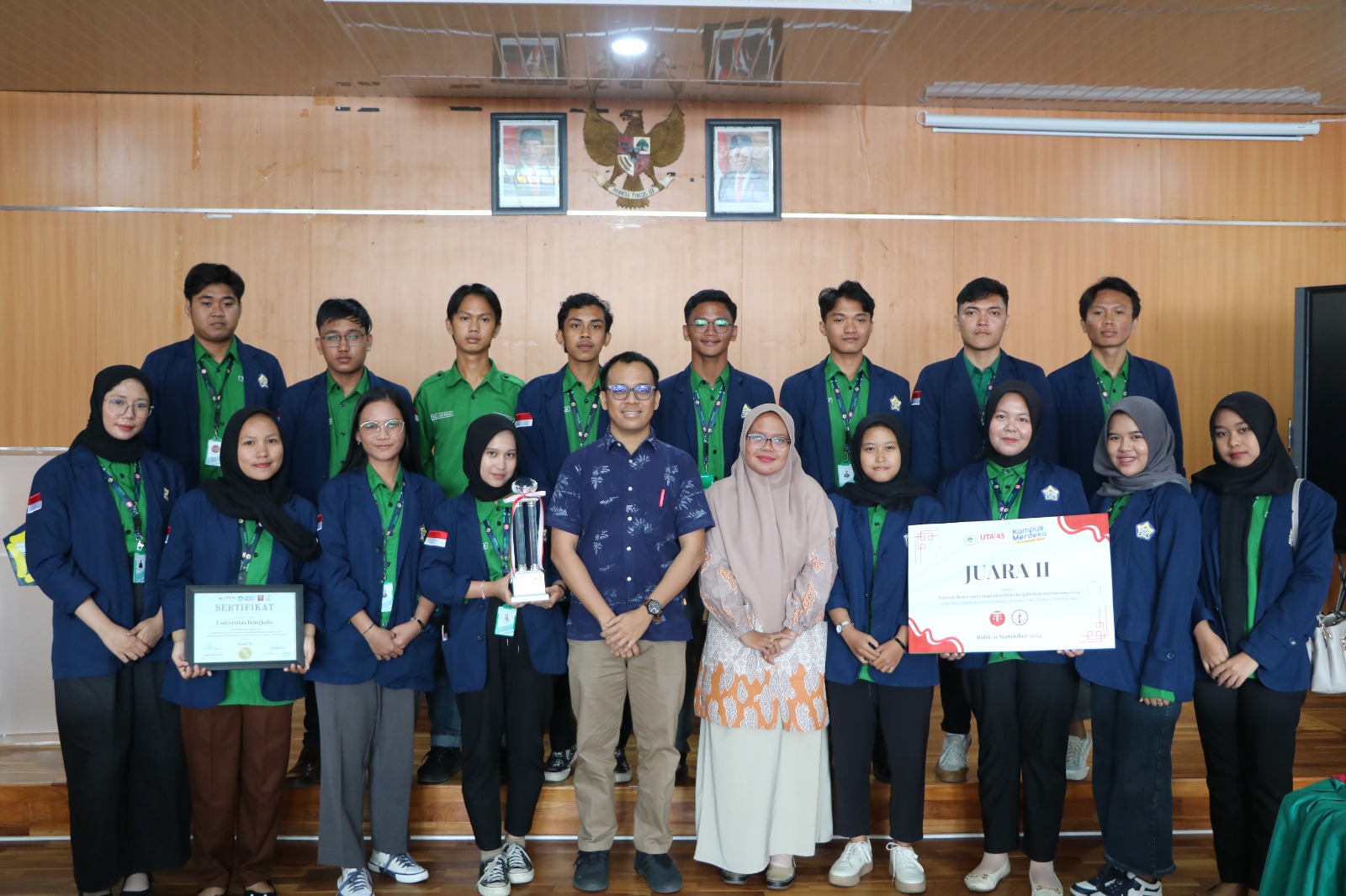 FH UNIB Juara II Moot Court Competition Piala Bergilir Rudyono Darsono ...